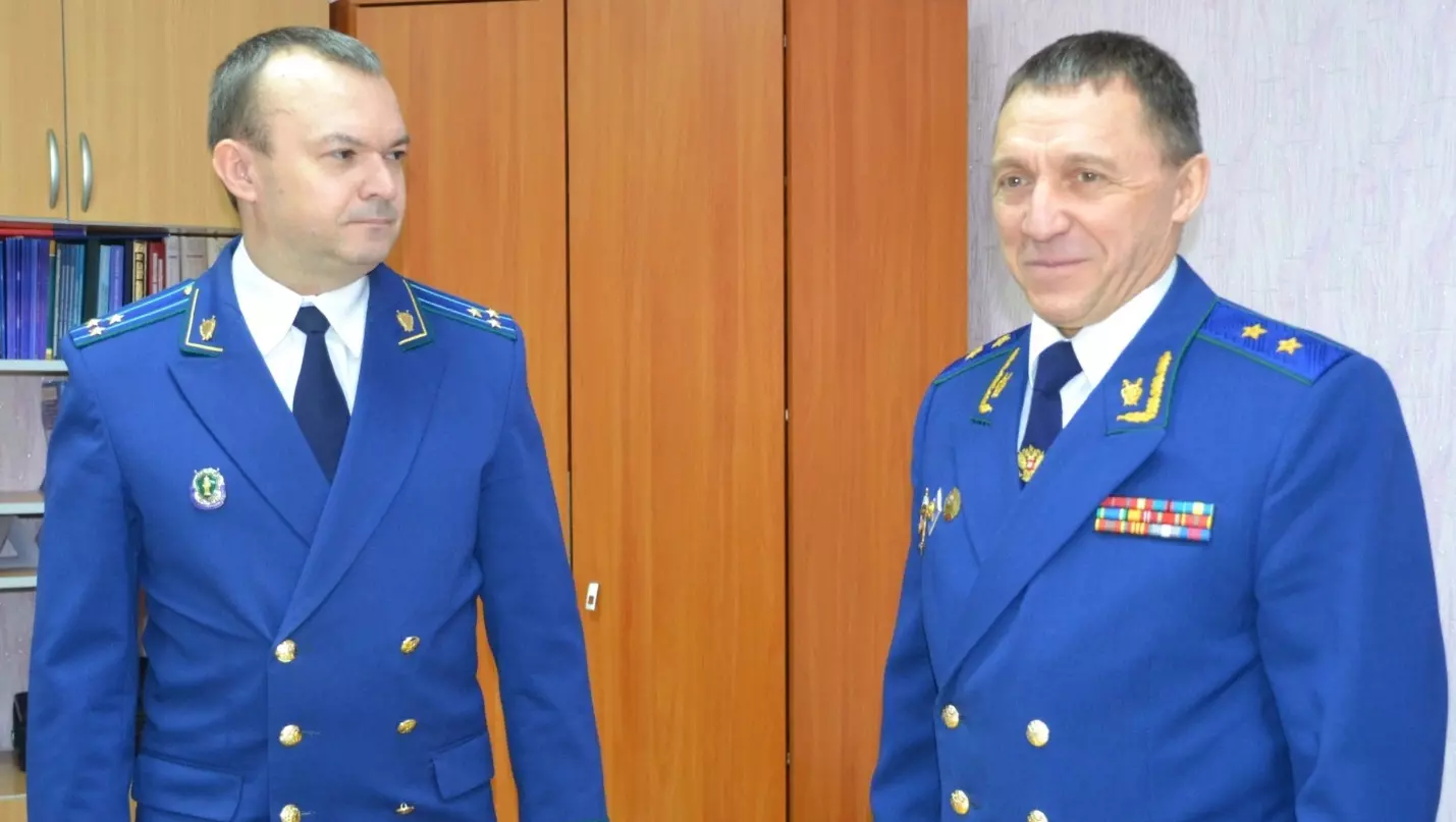 Денис Дерябин (слева) и Павел Бухтояров (справа)