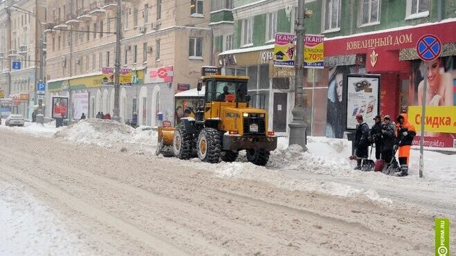 Автомобили, мешающие уборке снега в Перми, будут эвакуироваться