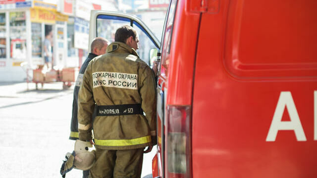 Междугородный пассажирский автобус загорелся на трассе Пермь - Екатеринбург