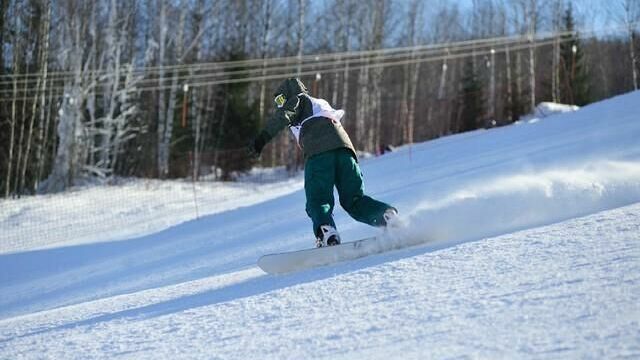 В Перми на горнолыжном склоне скончался сноубордист