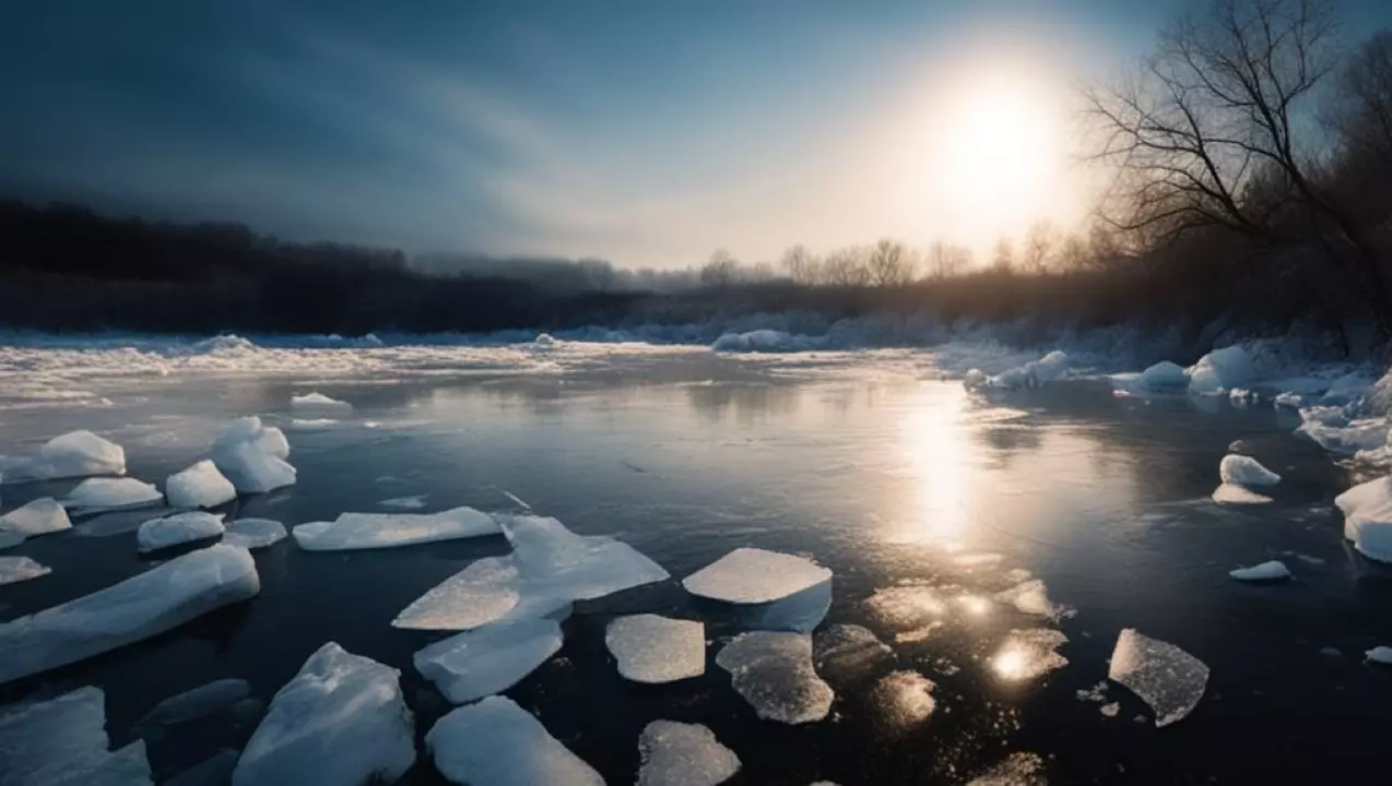 Мужчина провалился под лед на реке Кама в Пермском крае