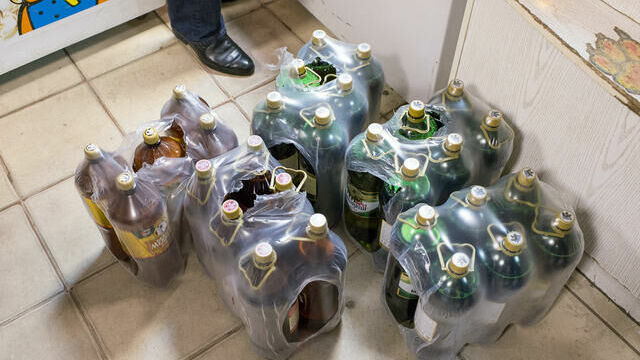 Останемся без «сисек»: депутаты хотят запретить продажу пива в пластике