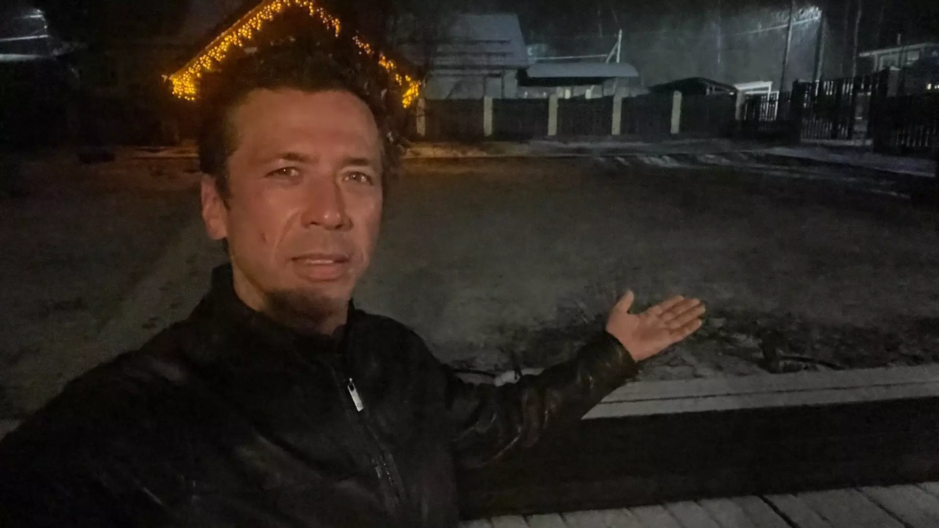 Андрей Мерзликин поделился видео со снегопадом, накрывшим Пермь 24 апреля