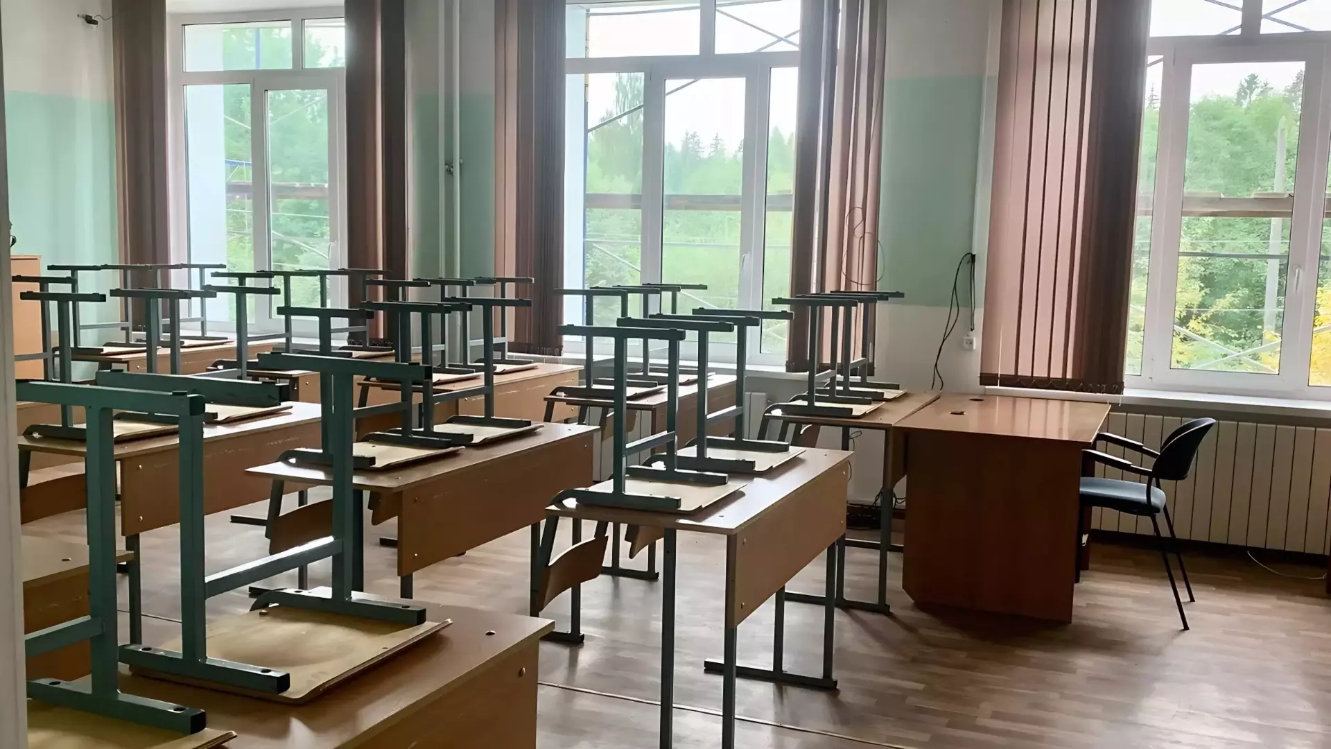 В Прикамье из школы, откуда массово уволилась треть учителей, ушёл директор