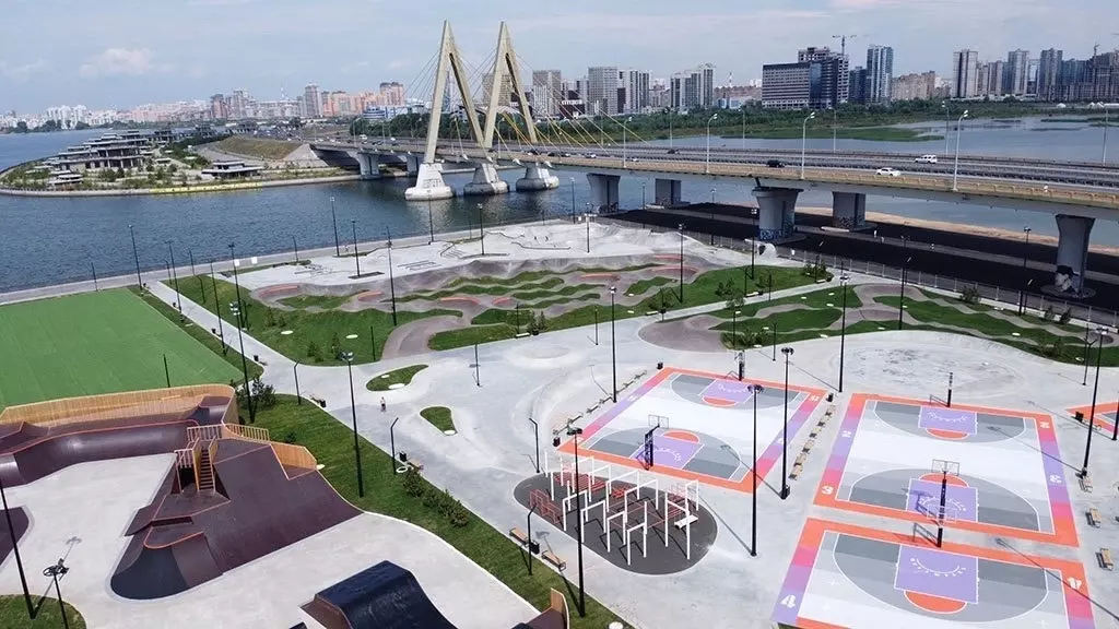 Скейт-парк в Казани стоил примерно 1 млрд рублей, в нем несколько зон катания, для разных видов экстремального спорта 