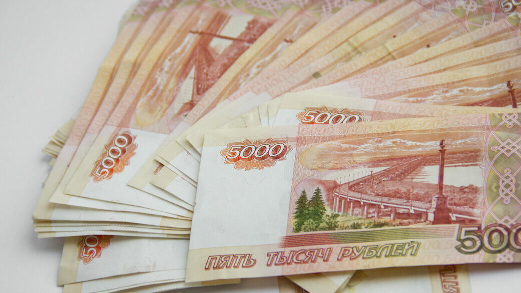 Семейный подряд. В Прикамье чиновница помогла родственнику получить 900 тысяч рублей субсидий
