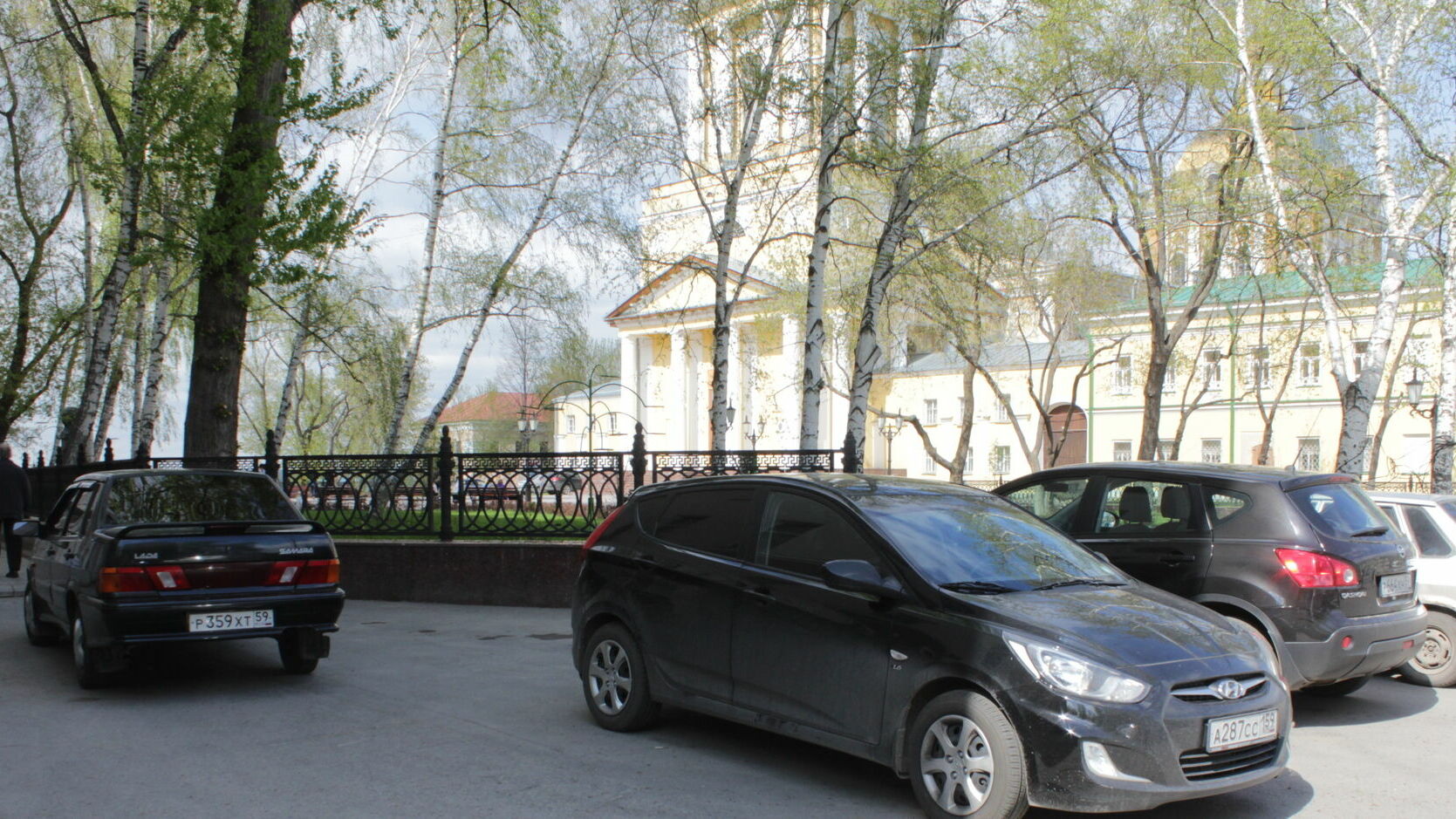 Введение платных парковок в Перми откладывается до лета 2016 года
