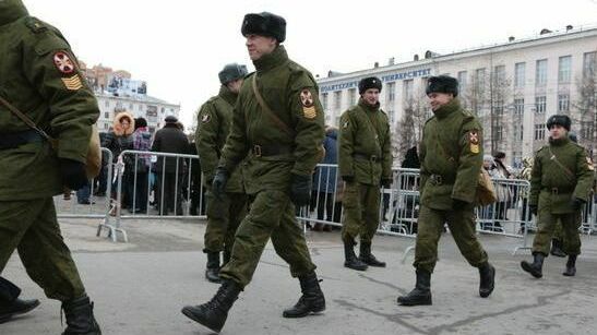 С 1 сентября российские студенты смогут служить в армии одновременно с учебой