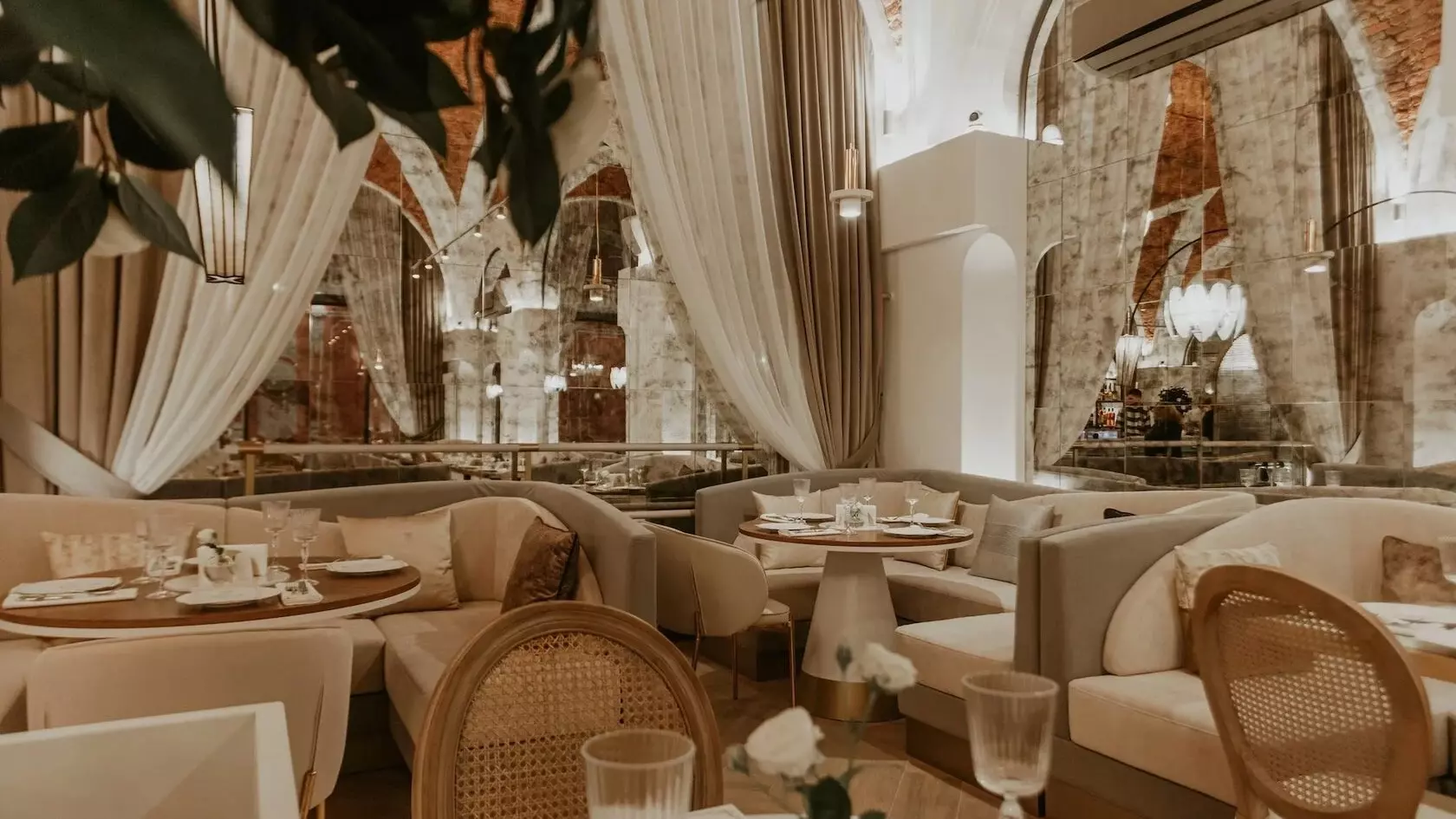 Пермские рестораторы открыли в центре Петербурга кафе в честь балерины