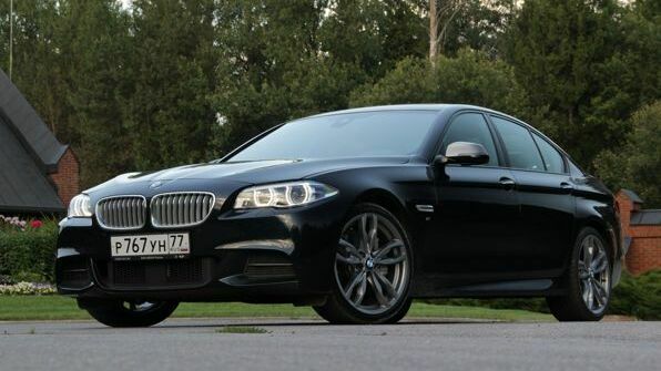 BMW объявила российский ценник обновленной 5-Series