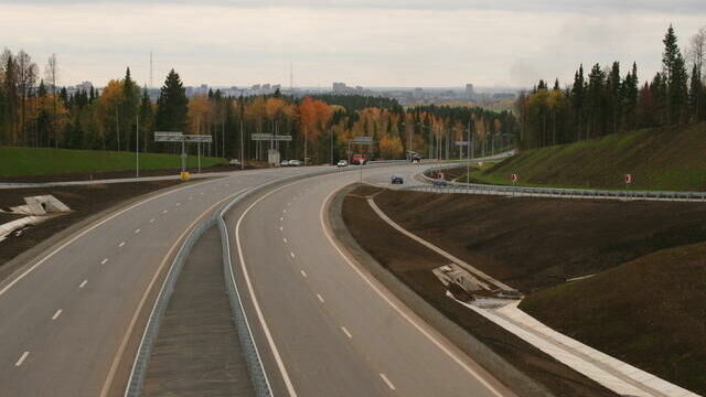 За пять лет «Автодор» построит тысячу километров скоростных дорог, половина будут платными