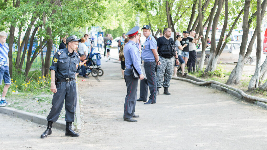 В Лысьве судят молодых людей, избивших полицейских во время отправки призывников