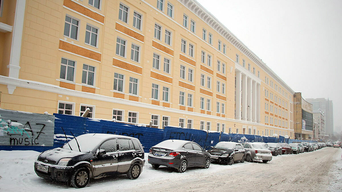 Власти Прикамья выбрали новую компанию для разработки проекта гостиницы в здании бывшего ВКИУ