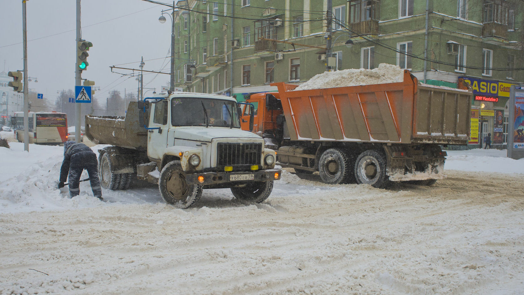 Администрация Перми: Пермские подрядчики справились с последствиями аномальных снегопадов