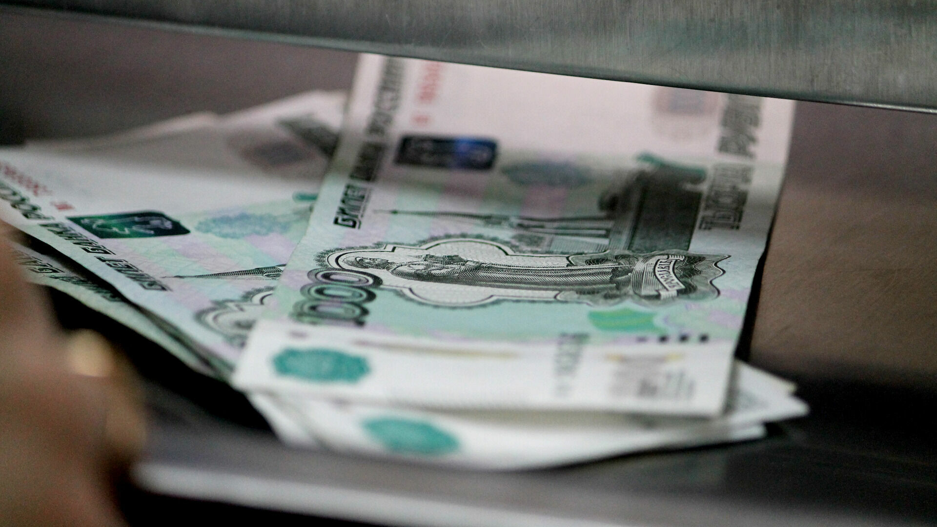 Безработные в Перми могут получать больше денег