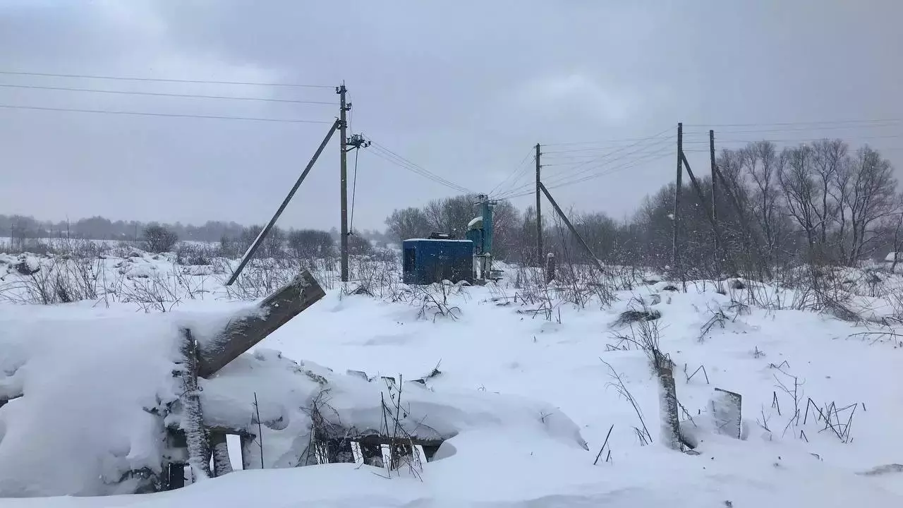 В Ярославской области без света и тепла остались сотни людей: власти бездействуют