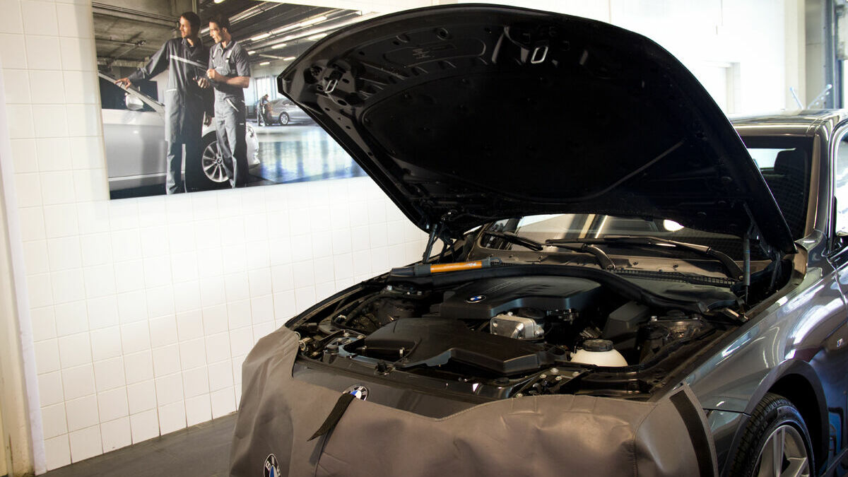На примере BMW: 5 историй о сервисе премиального автомобиля