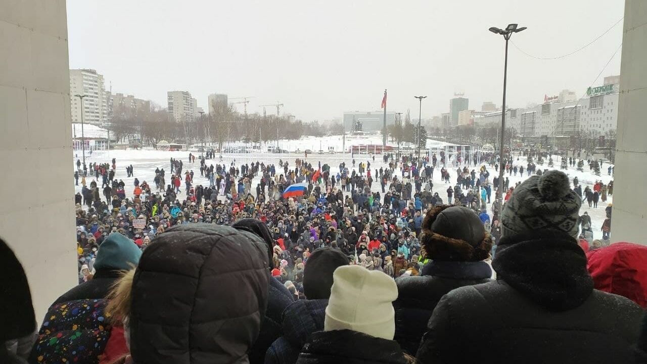 В Перми прошло шествие в поддержку Навального. Хроника событий