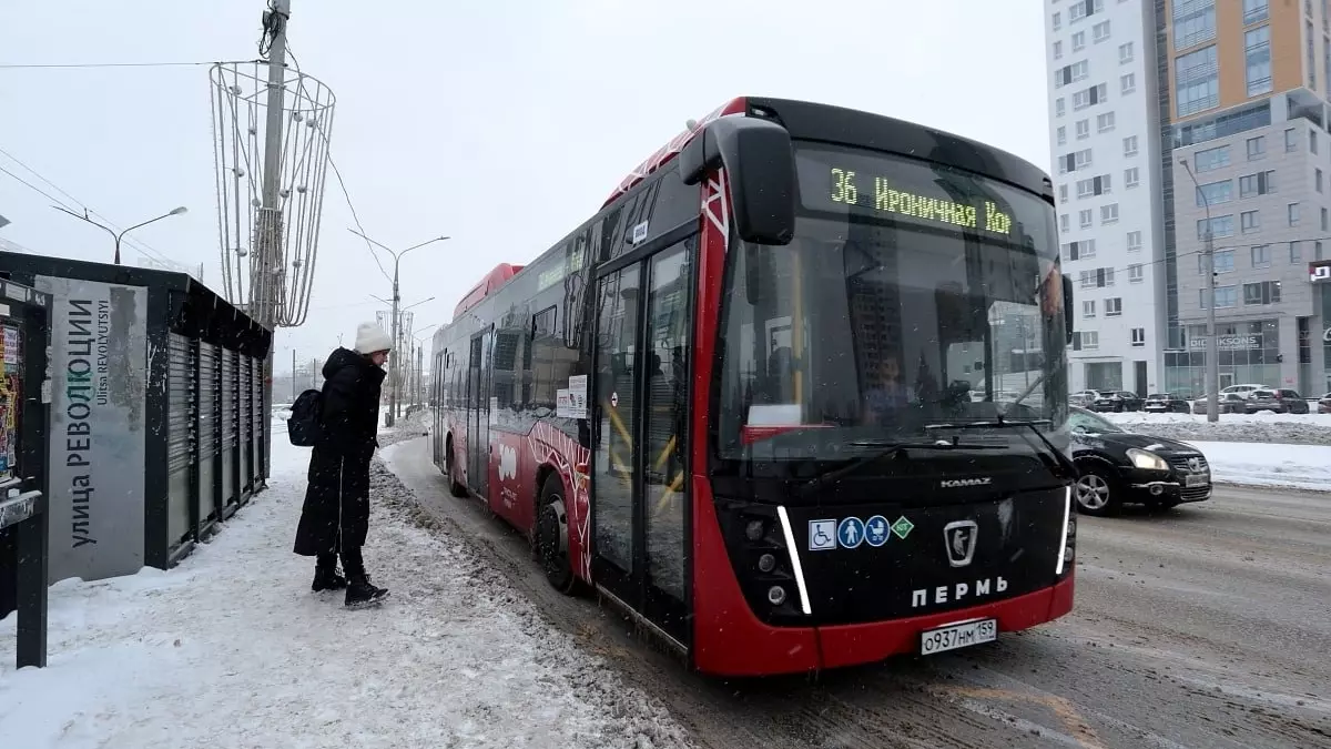 Дептранс Перми сообщил о нехватке 300 водителей автобусов