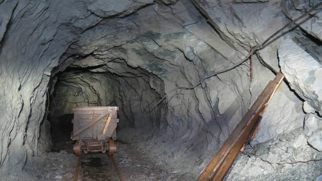 Начальник участка шахты «Рудная» попался на взятках