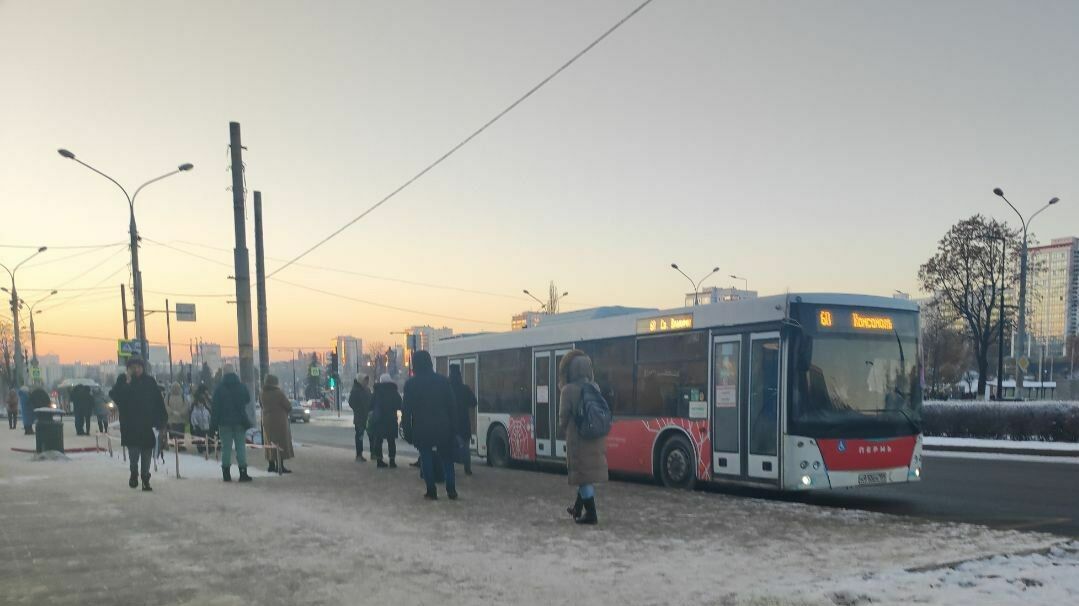 В Перми с 1 декабря еще четыре автобусных маршрута перейдут на бескондукторную оплату