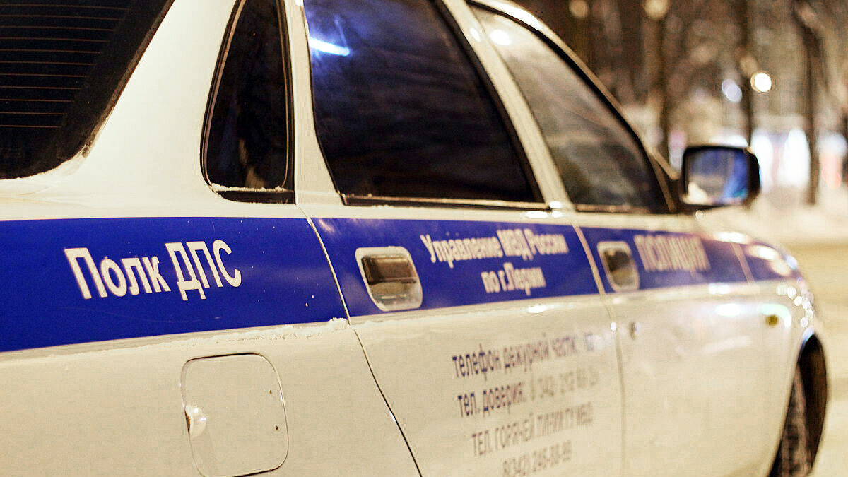 В Перми водитель без прав пытался дать взятку инспектору ДПС