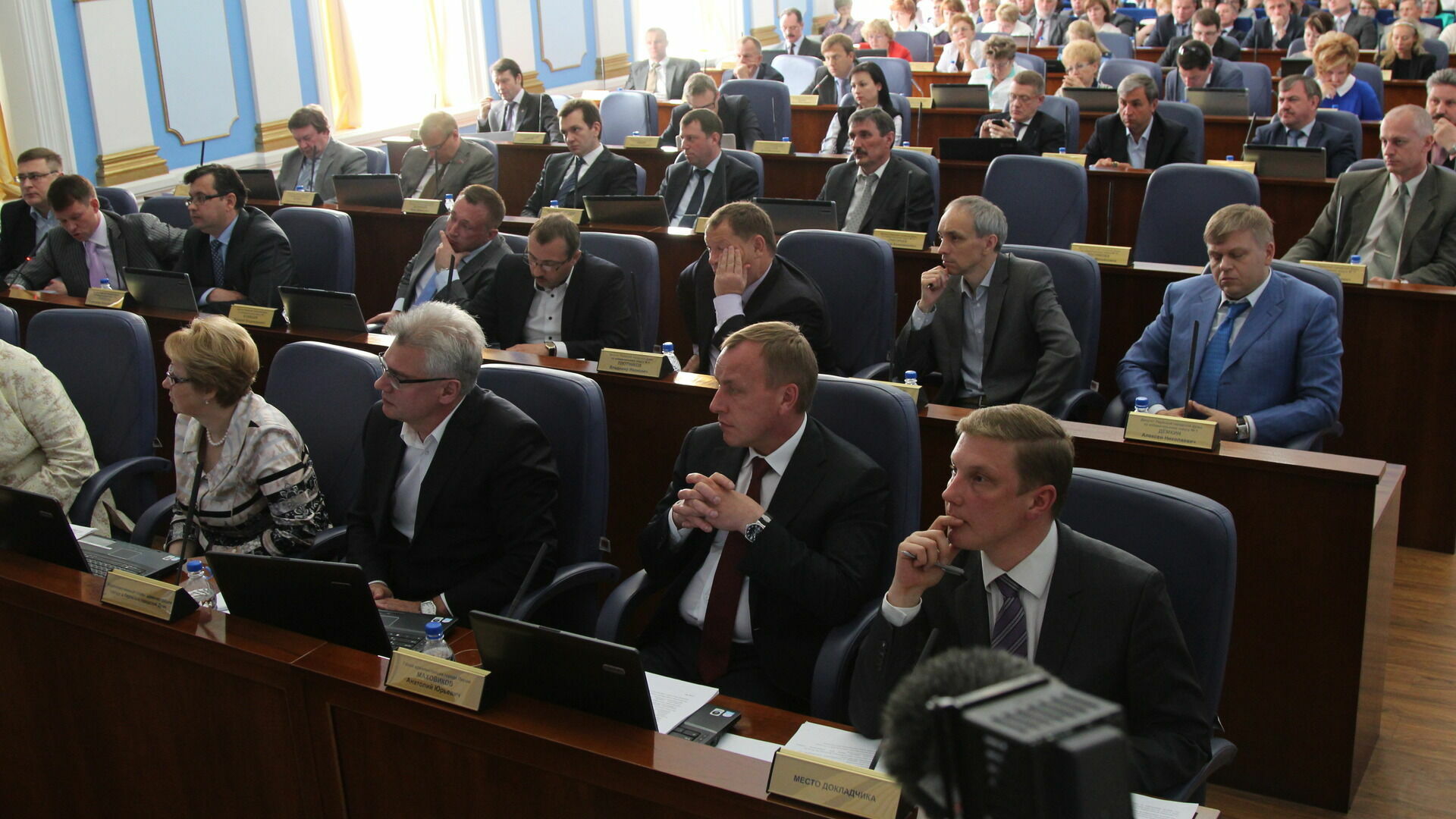 Пермские депутаты выделили еще 7,6 миллиона рублей на пиар в СМИ