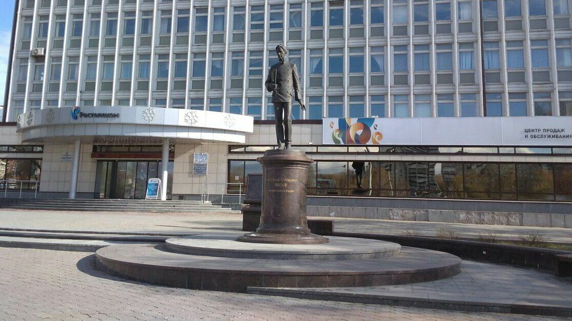 По всей стране сегодня мыли памятники изобретателю радио Александру Попову