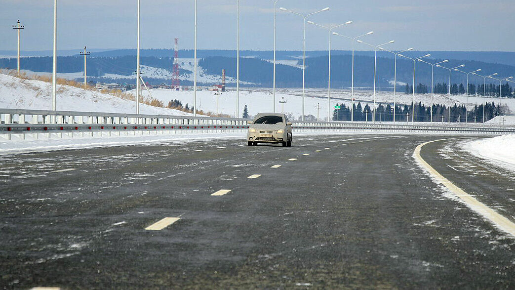 Краевые власти хотят выделить на ремонт и строительство дорог дополнительно 2,3 млрд рублей