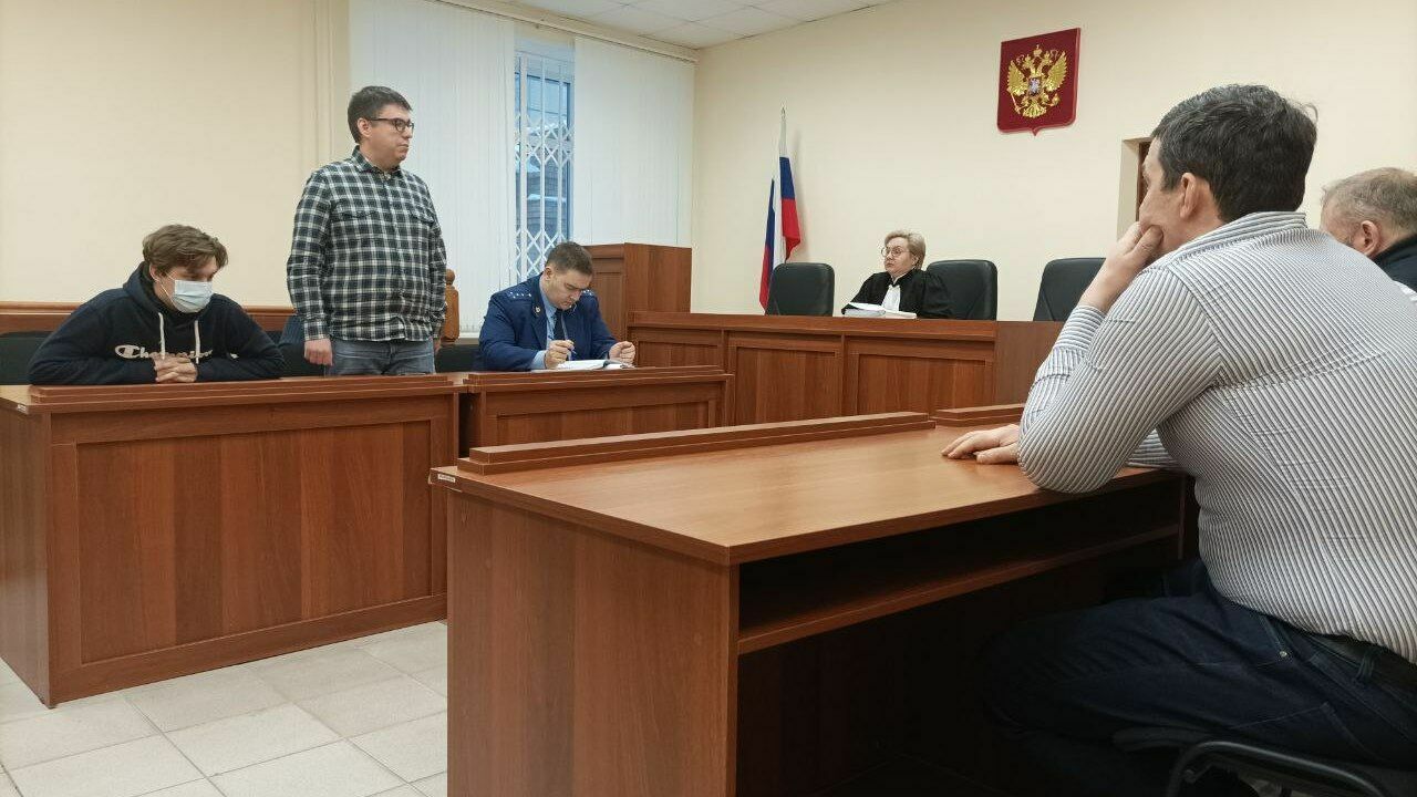 В суде допросили потерпевших во время дебоша экс-депутата в пермском баре