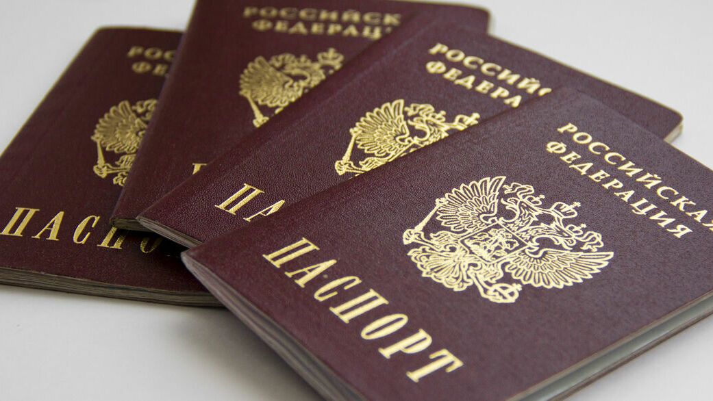 Правительство России: «Теперь паспорт можно получить в два раза быстрее»