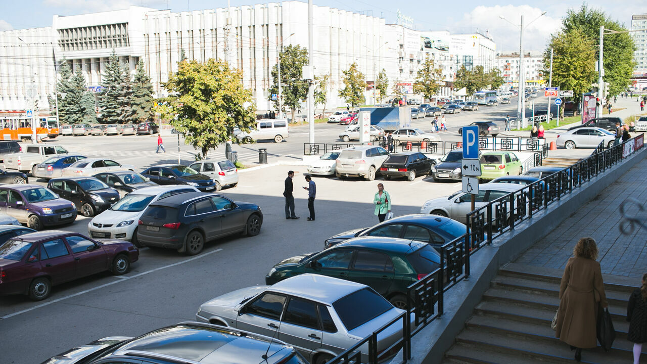 С 1 июня стоимость платной парковки в Перми составит 20 рублей за час