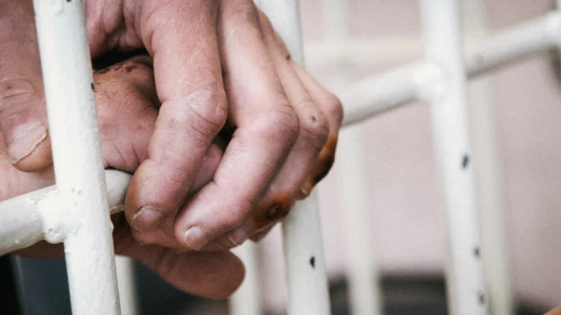 Пожизненно осужденный пермский «черный риэлтор» подал иск в суд из-за того, что его назвали преступником