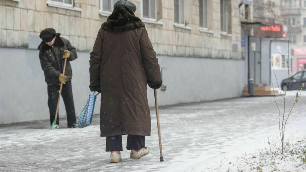 МЧС предупреждает о гололедице и снегопадах в Прикамье