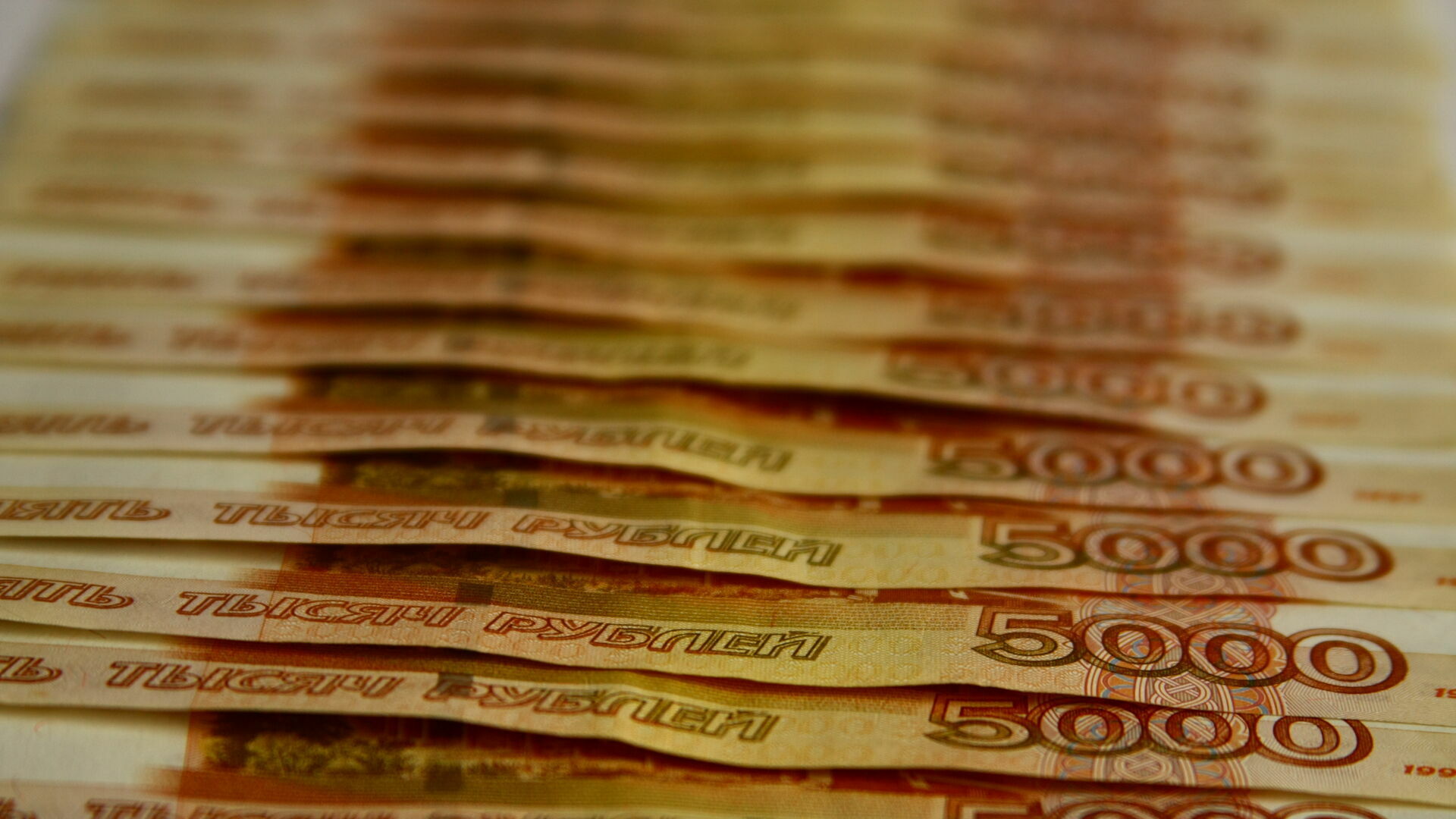 Судебные приставы взыскали с жителя Прикамья 200 тысяч рублей задолженности по алиментам