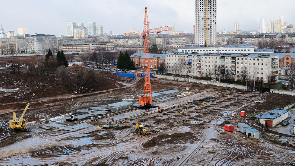 Градсовет одобрил проект продолжения строительства комплекса в Красных казармах. Но с замечаниями