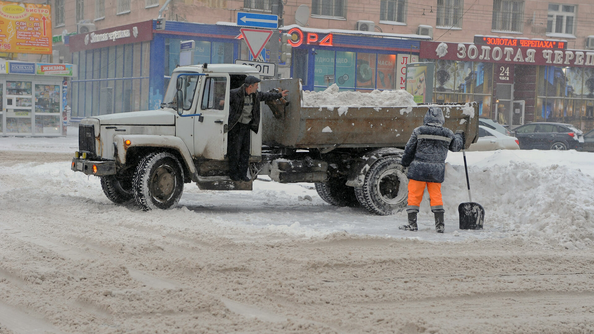 Власти Перми оштрафовали подрядчика на 3,4 миллиона рублей за плохую уборку улиц
