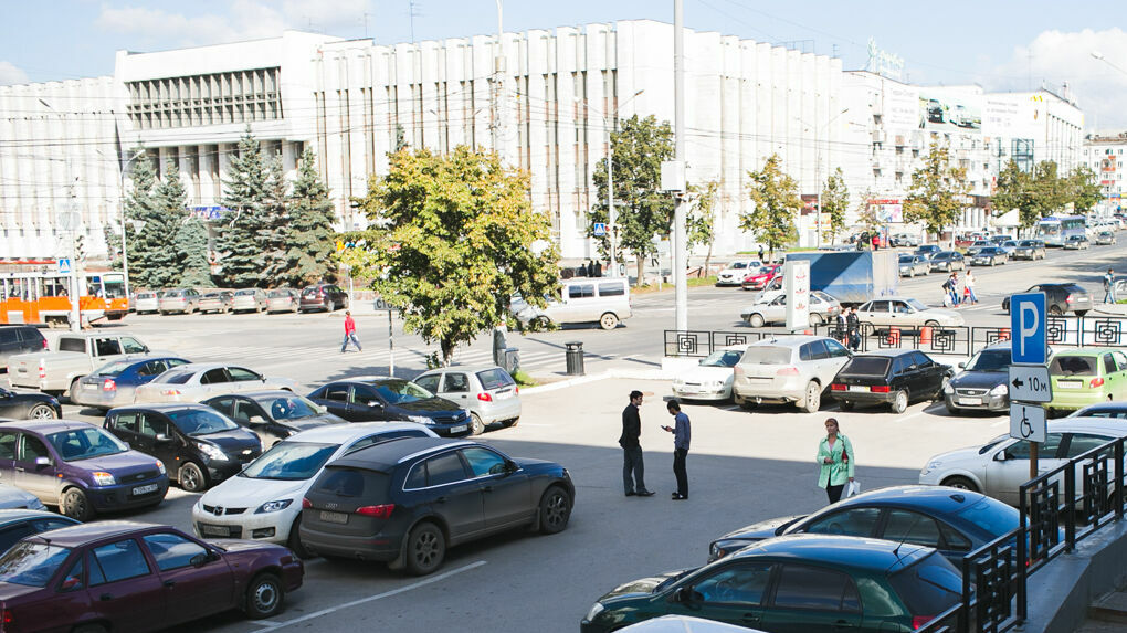 В центре Перми может подорожать парковка