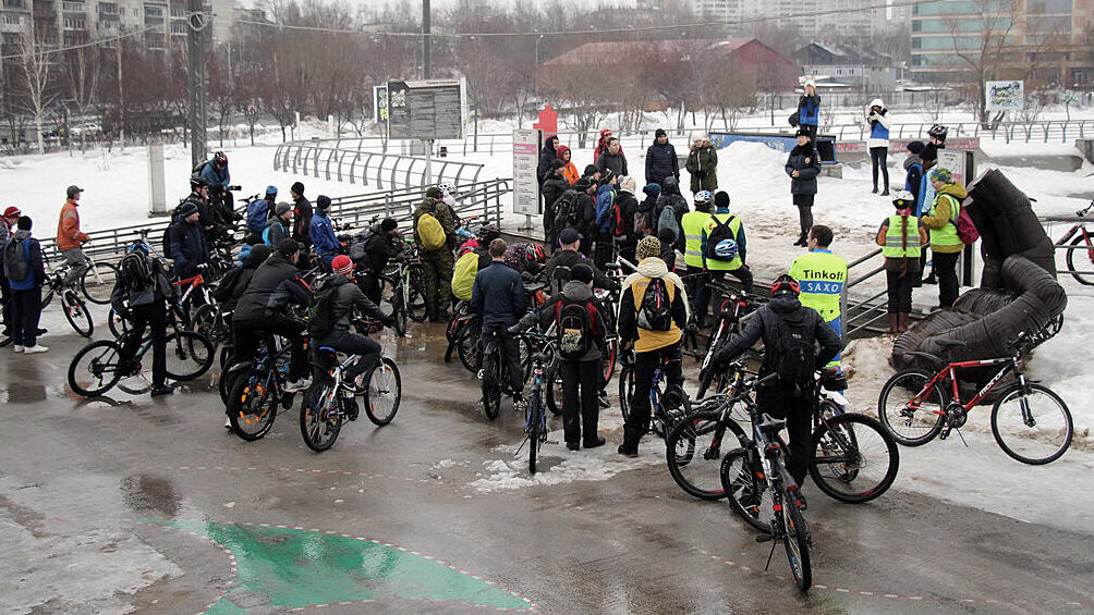 «Велодорожки для велосипедистов»: более 50 человек проехались по центру Перми