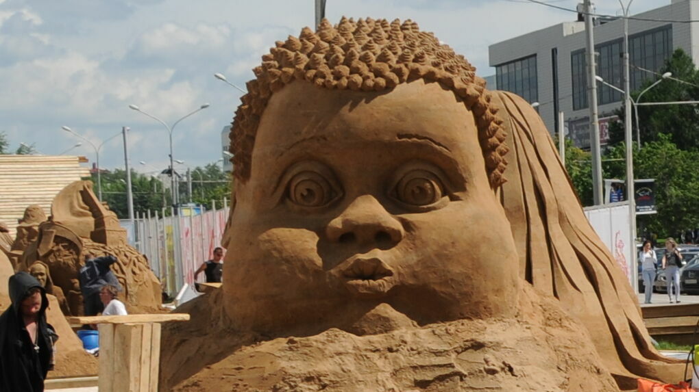 На набережной Перми появятся скульптуры из песка и сена