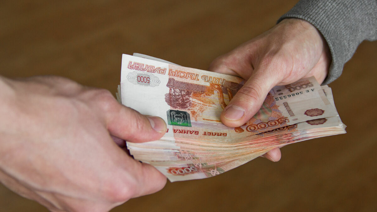 Гендиректор фирмы в Перми задолжал рабочим 1,6 миллиона рублей