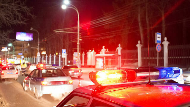 Пермские полицейские задержали 24-летнего водителя без прав, стреляя по колесам
