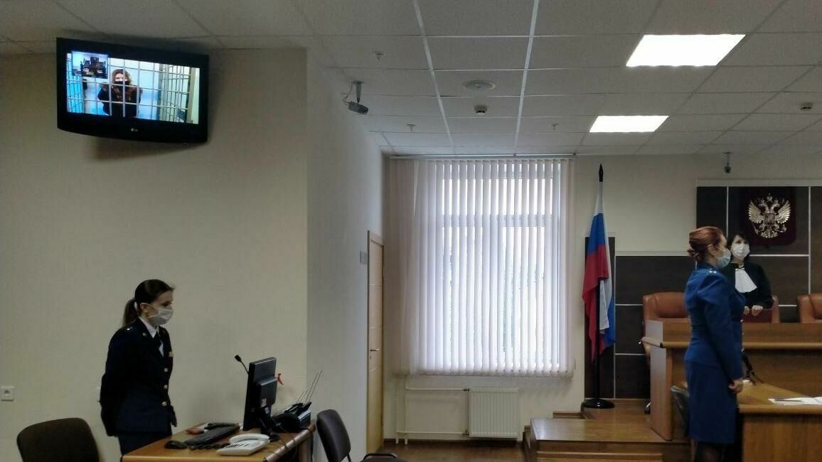 Пермский краевой суд оставил в СИЗО пойманную на взятке поставщицу питания в больницы