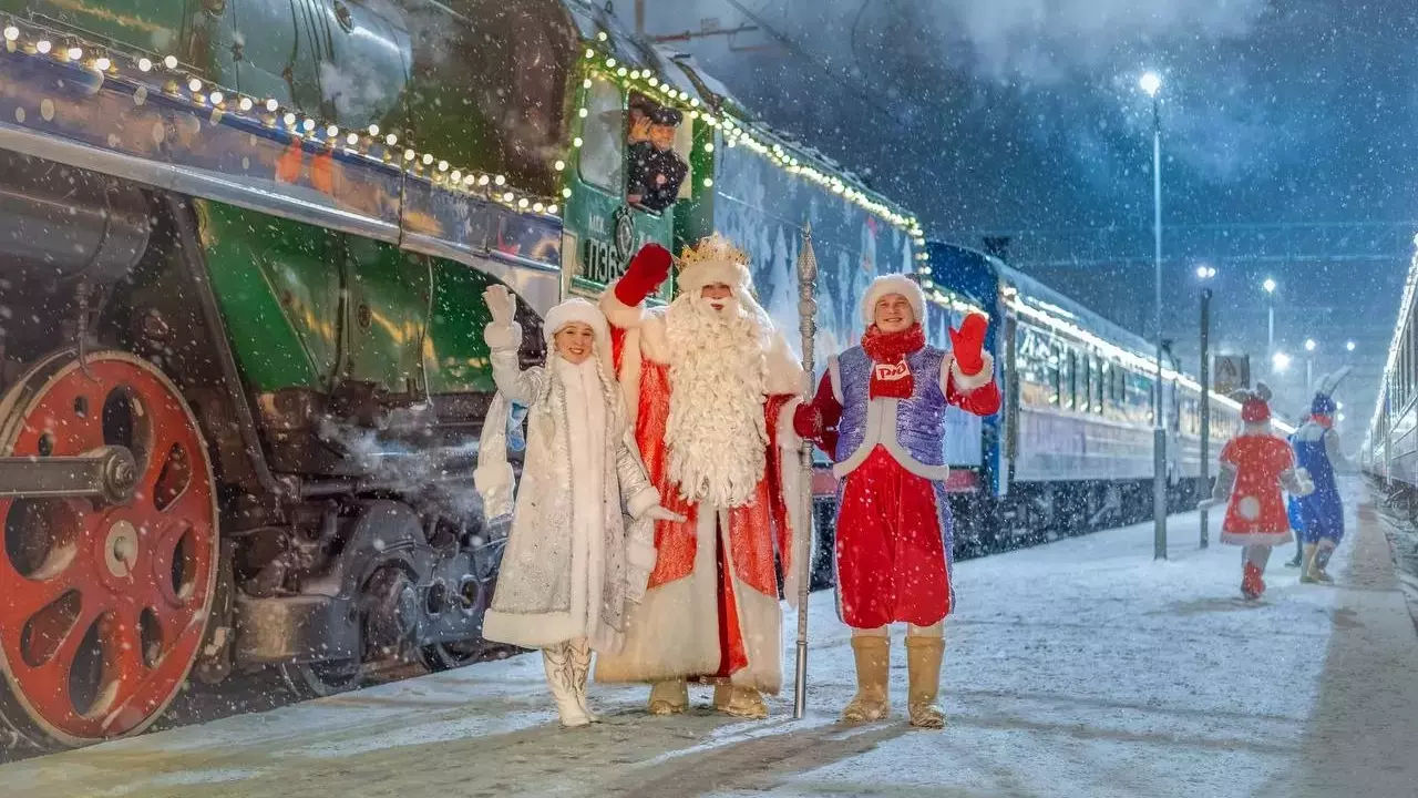 В Пермь днем 21 ноября на вокзал Пермь-2 приедет поезд Деда Мороза
