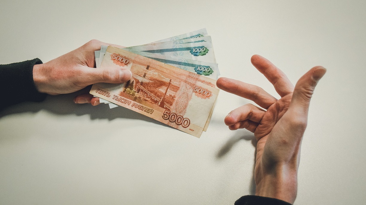 За взятку сотруднику ФСБ пермяк заплатит два миллиона рублей. Узнали подробности