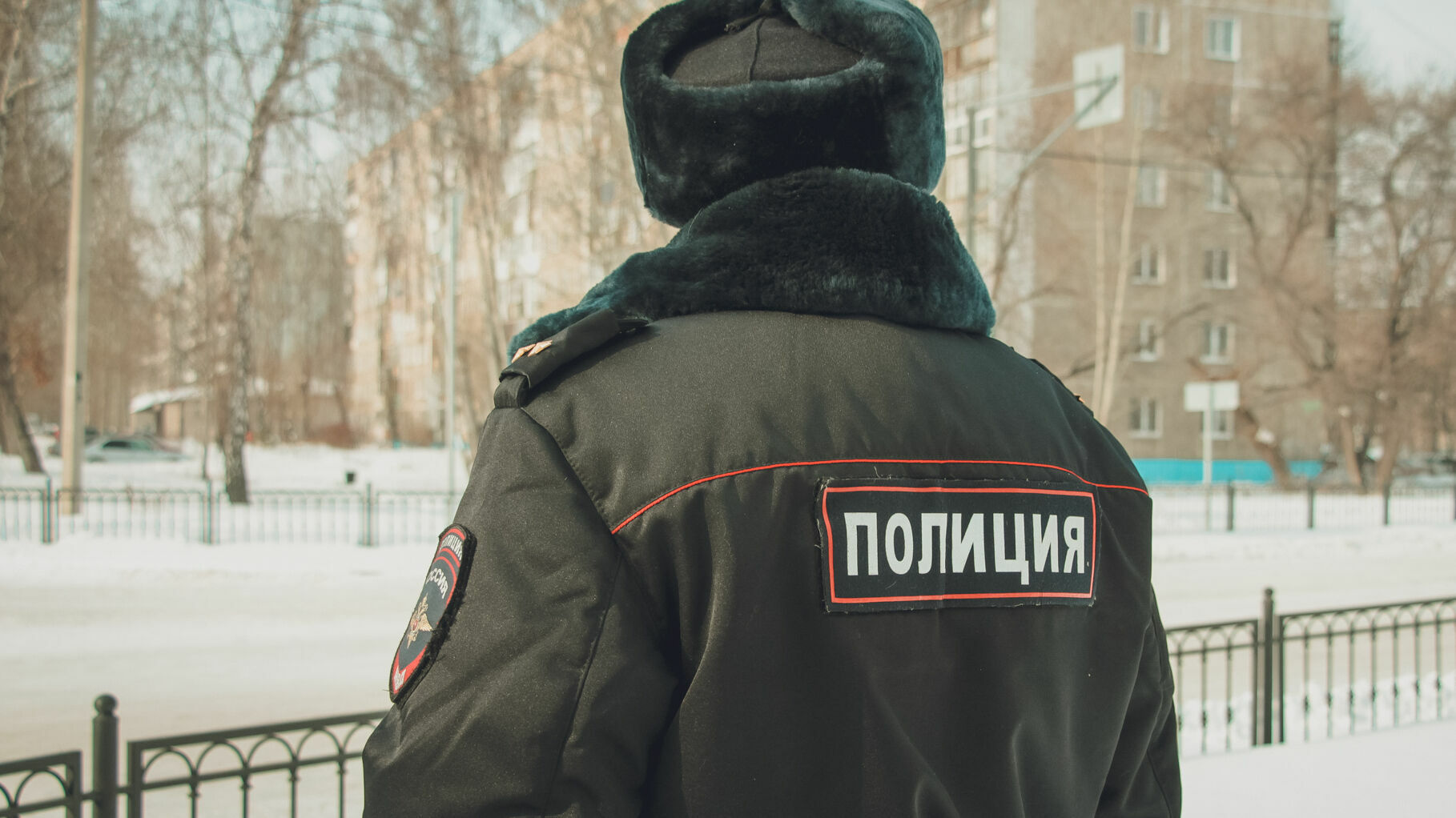 На въезде в Краснокамск полицейские задержали наркодилера. Видео