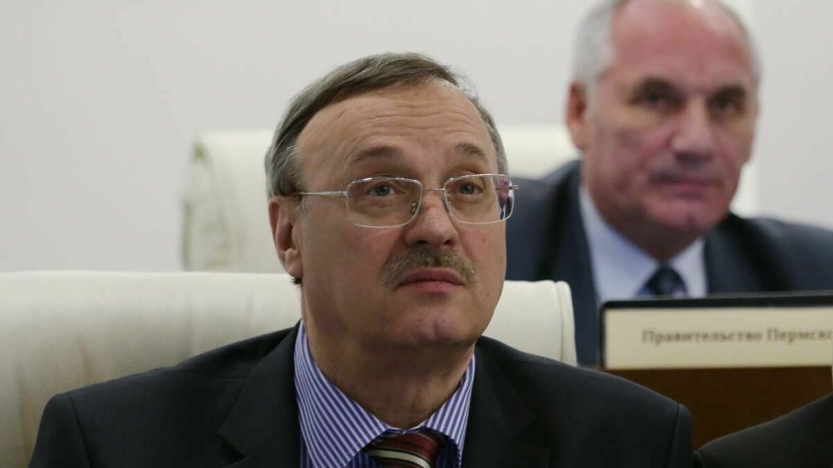 Бывший вице-премьер Владимир Рыбакин дал показания по делу Алмаза Закиева, обвиняемого в коррупции