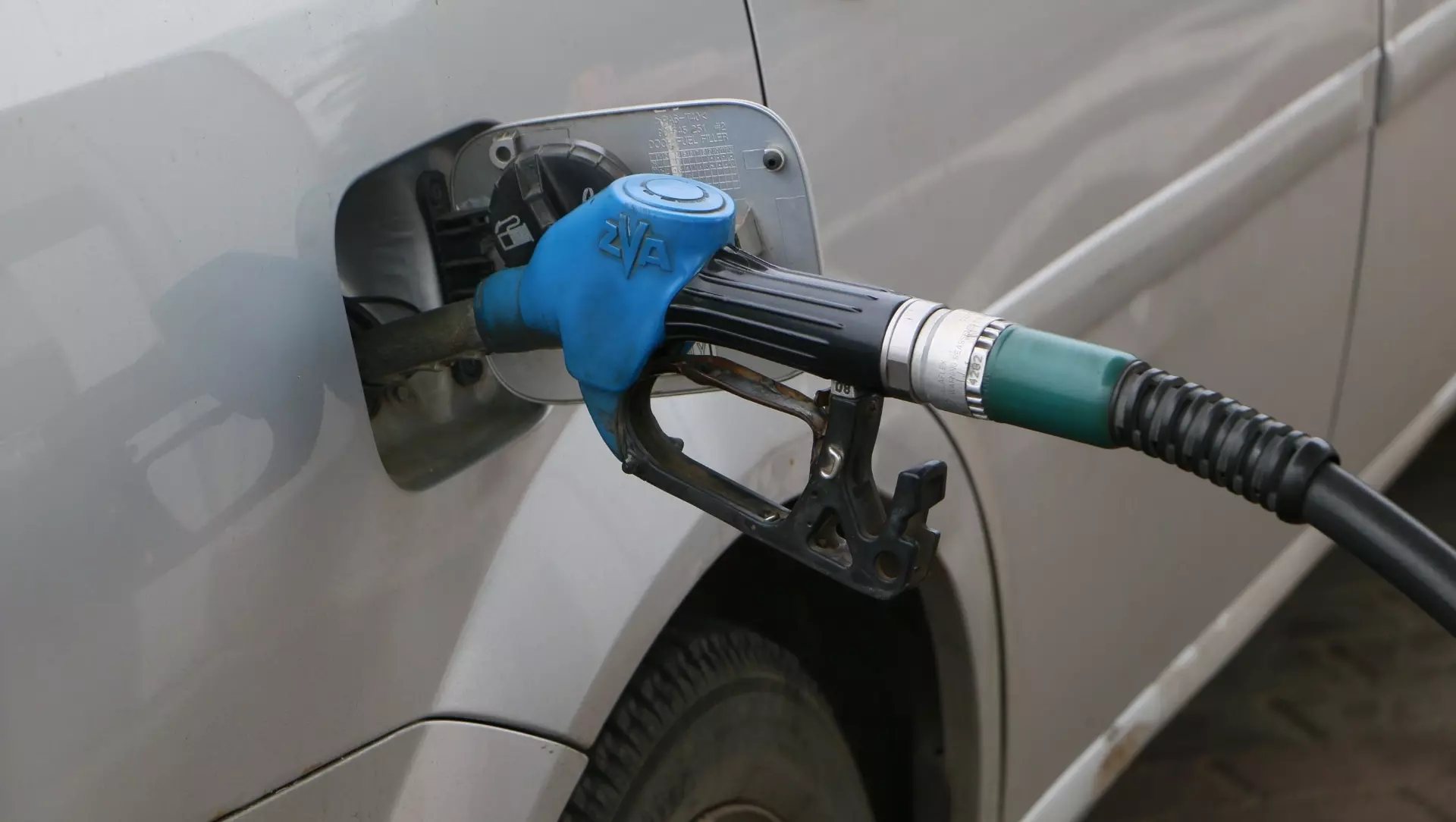 В Прикамье на прошлой неделе впервые упали цены на все марки бензина и дизель