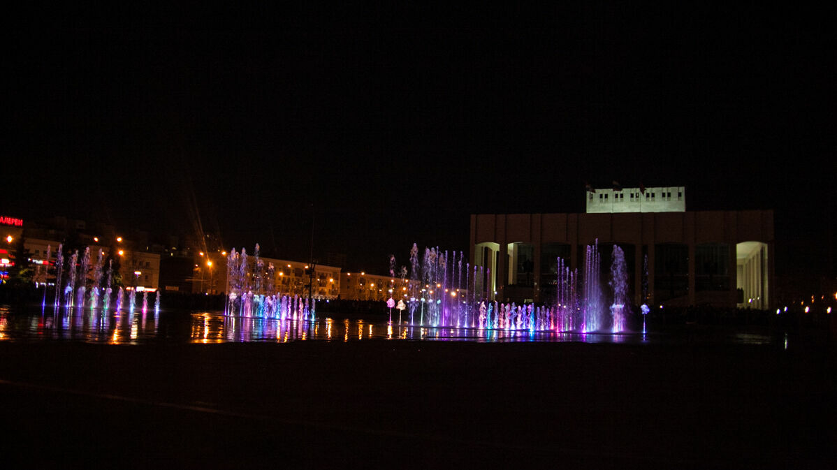 В Перми запустили фонтан у Театра-Театра