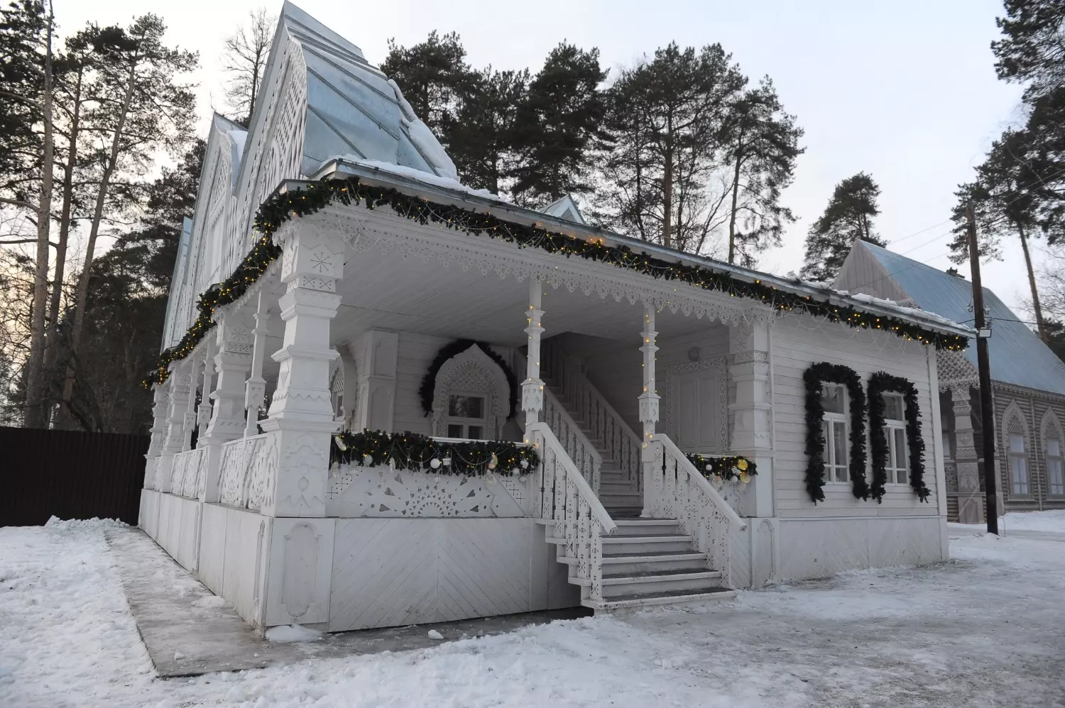 Так выглядит дача Деда Мороза, которая некогда принадлежала статскому советнику Александру Синакевичу